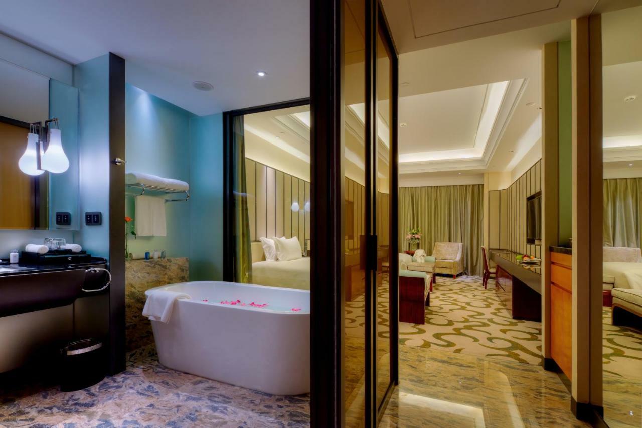 Royal Seaside Hotel And Hot Springs Xiamen Exterior foto