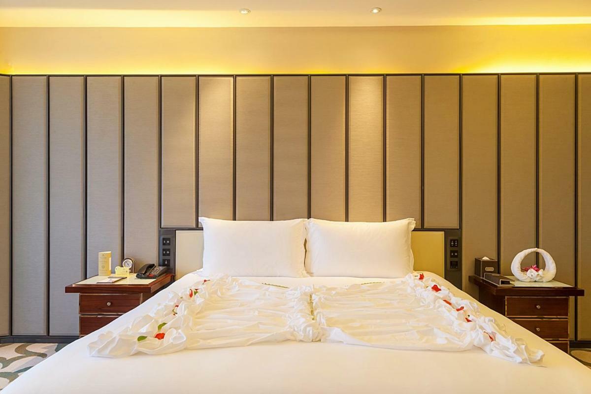 Royal Seaside Hotel And Hot Springs Xiamen Exterior foto